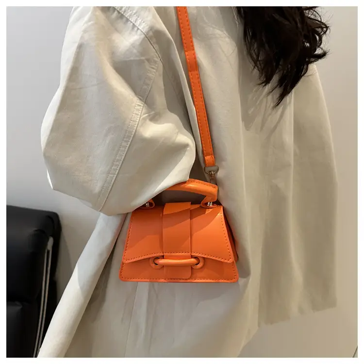 2025 Summer Handbag Beige Square Shoulder Crossbody — feature 11