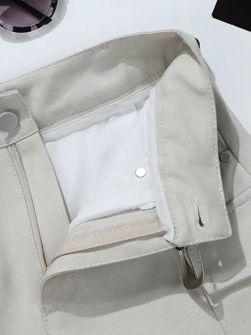Brown Belted High-Waisted Cargo Skirt 2025 — feature 7