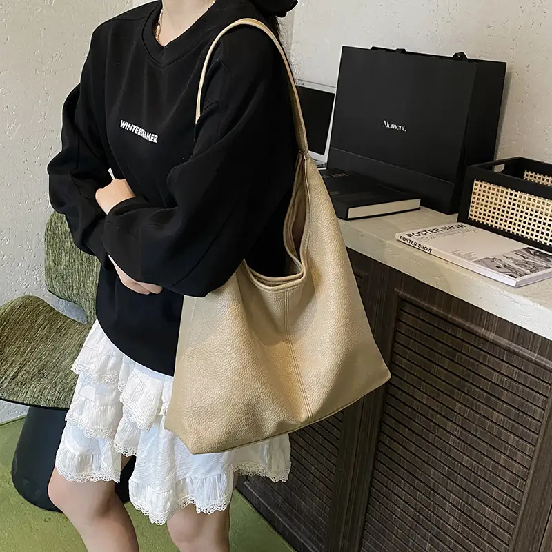 Women's Large Capacity Tote Bag Cream Summer 2025