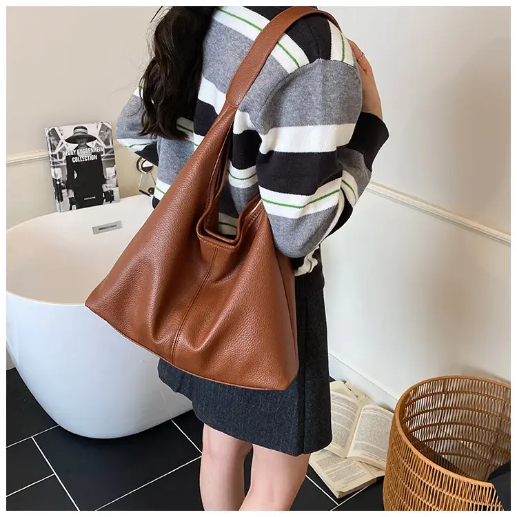 Women's Large Capacity Tote Bag Cream Summer 2025 — feature 31