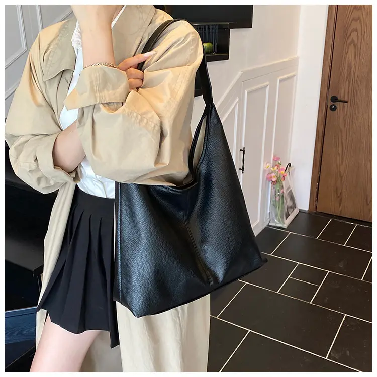 Women's Large Capacity Tote Bag Cream Summer 2025 — feature 37