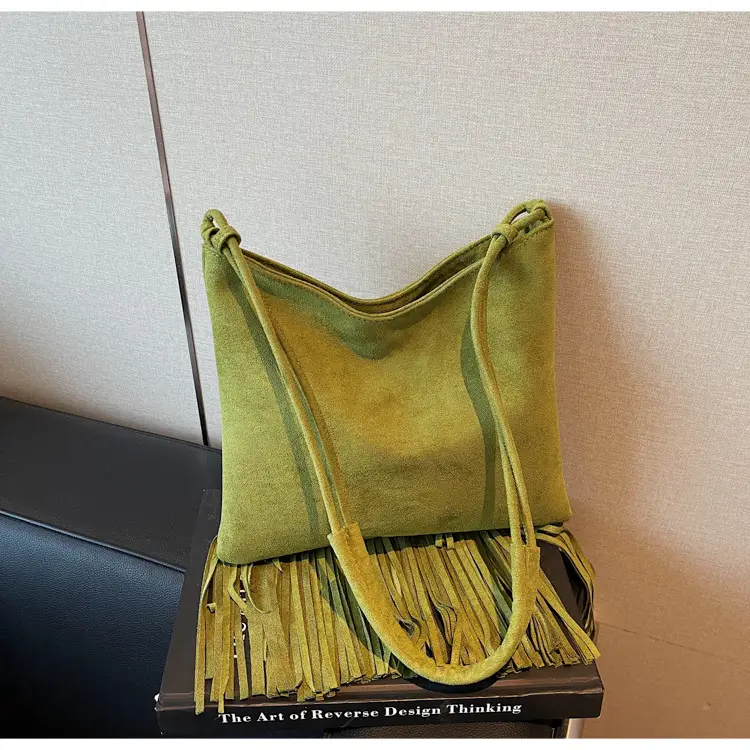 Red Fringe Crossbody Bag Large Capacity Women — feature 10