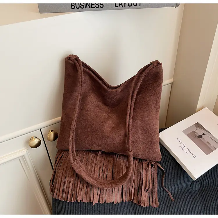 Red Fringe Crossbody Bag Large Capacity Women — feature 17