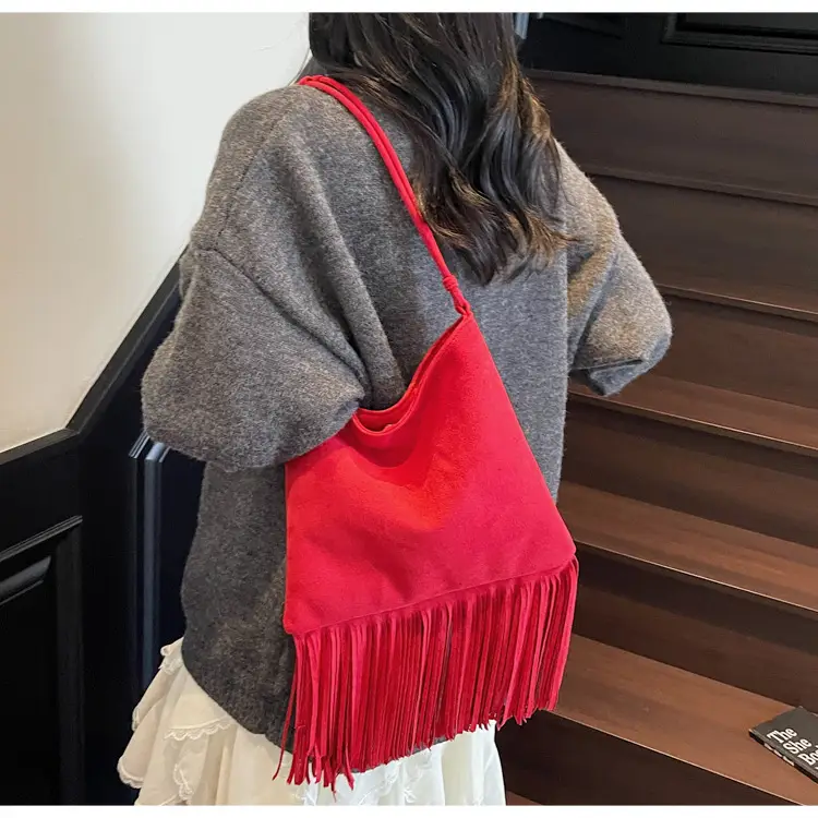 Red Fringe Crossbody Bag Large Capacity Women — feature 18