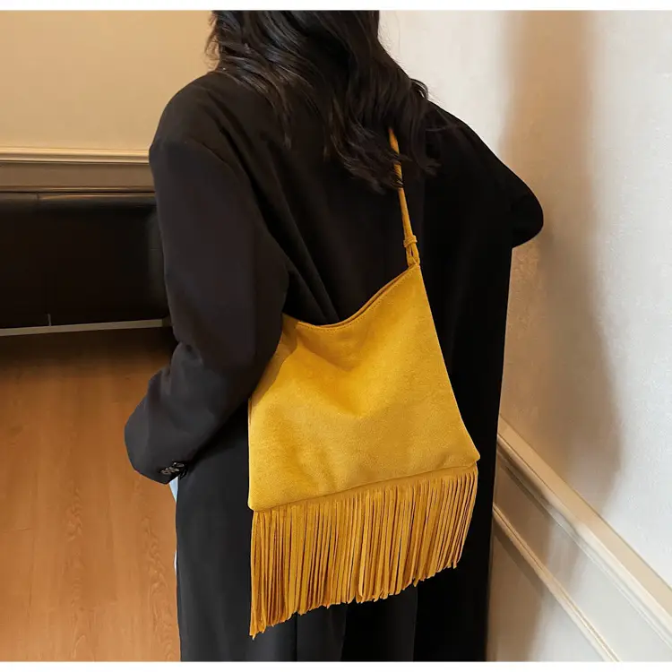 Red Fringe Crossbody Bag Large Capacity Women — feature 32