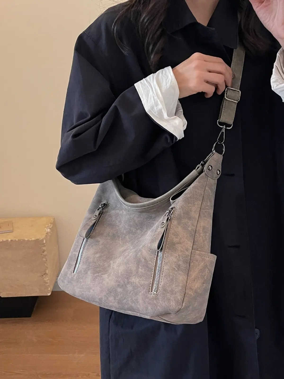 Retro Frosted Crossbody Bag Women Large Capacity - Image 7