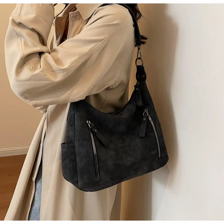Retro Frosted Crossbody Bag Women Large Capacity — feature 3
