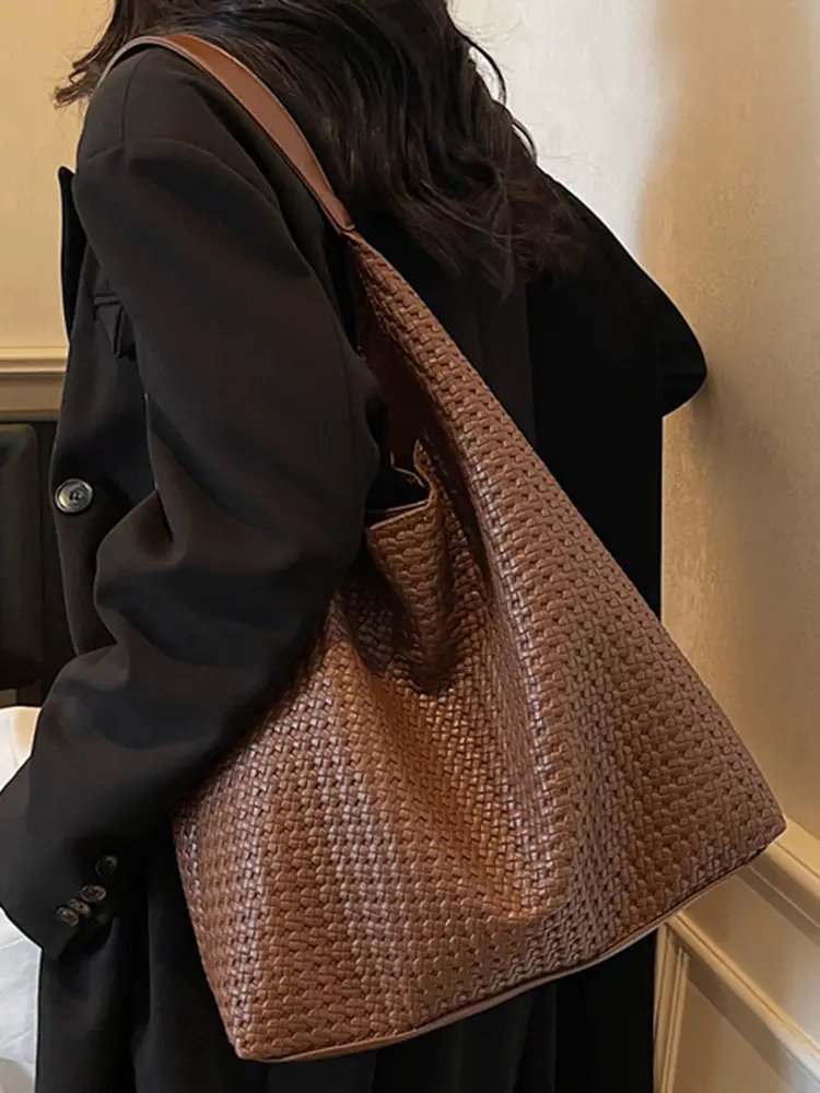 Women Woven Bag Tan Large Capacity Shoulder Bag - Image 9