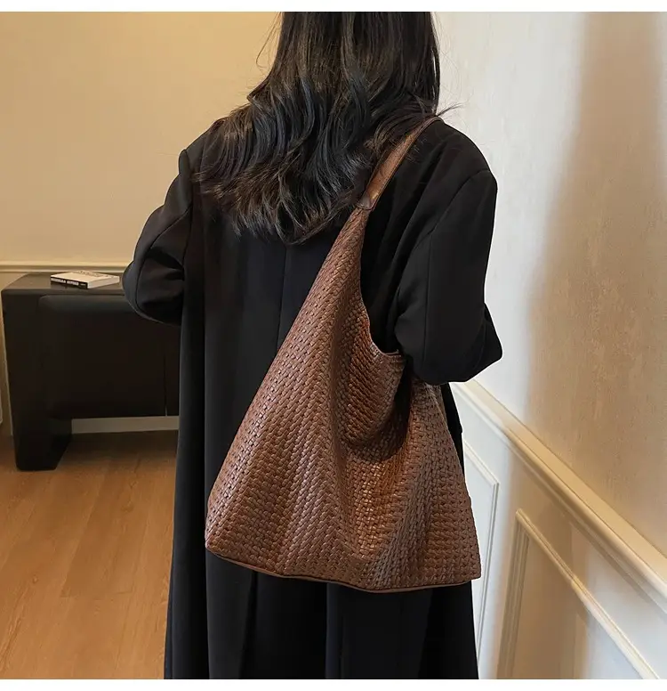 Women Woven Bag Tan Large Capacity Shoulder Bag — feature 16