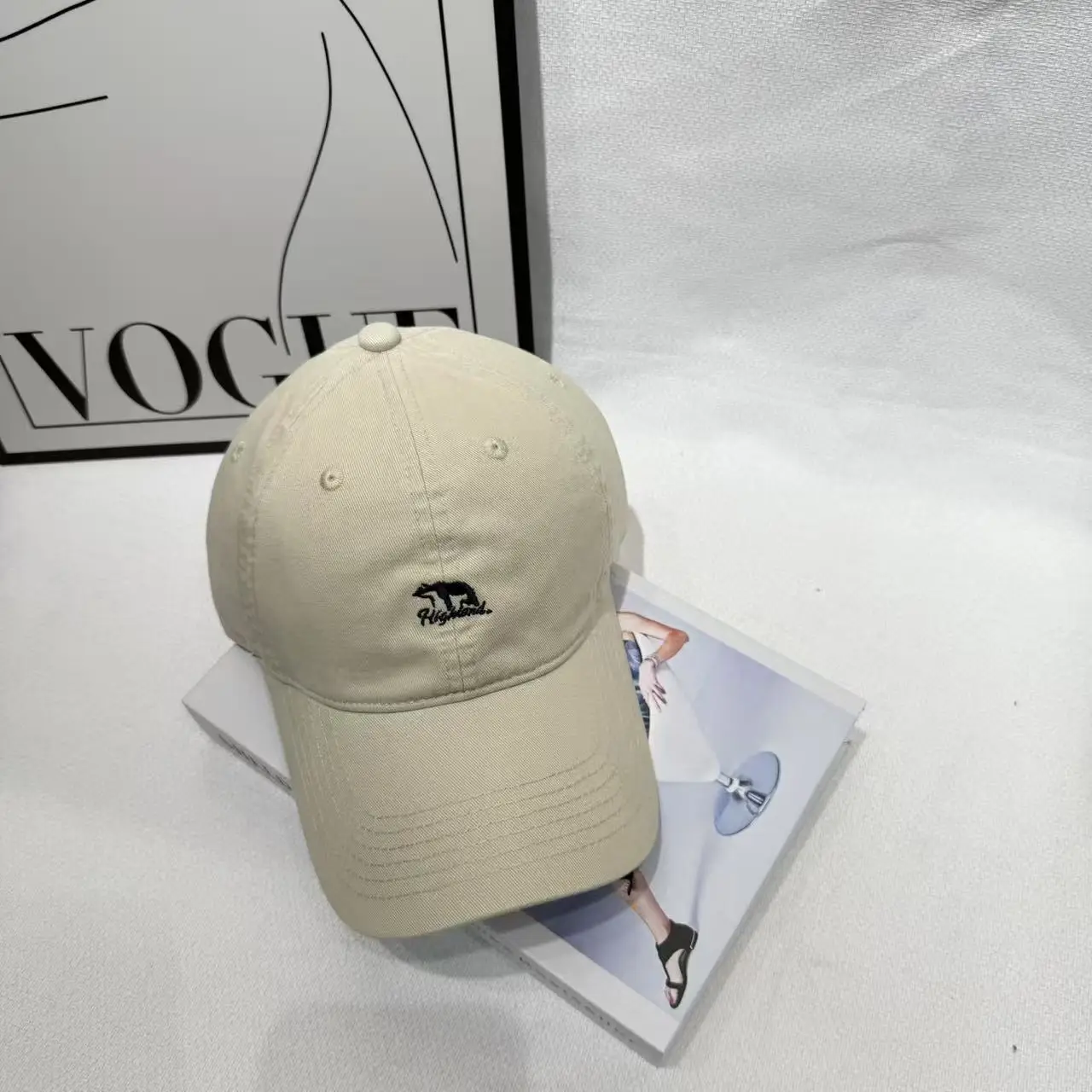 Men's Beige Bear Logo Baseball Cap with Curved Brim - Image 5