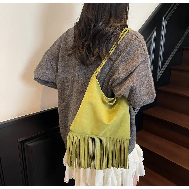 Brown Tassel Shoulder Bag for Women 2025 — feature 12