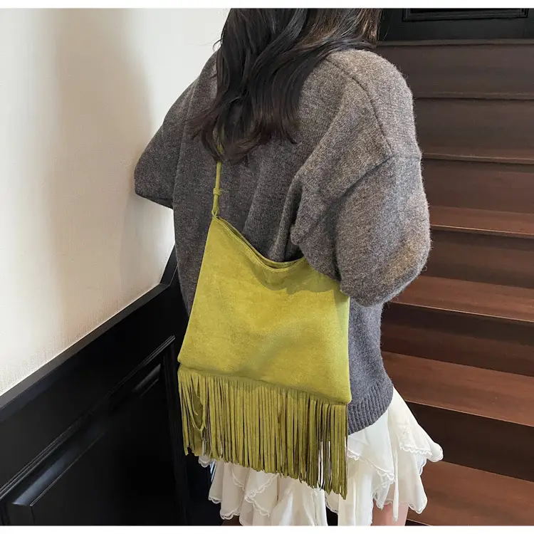 Brown Tassel Shoulder Bag for Women 2025 — feature 14