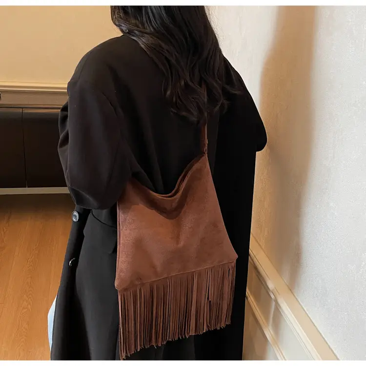 Brown Tassel Shoulder Bag for Women 2025 — feature 18