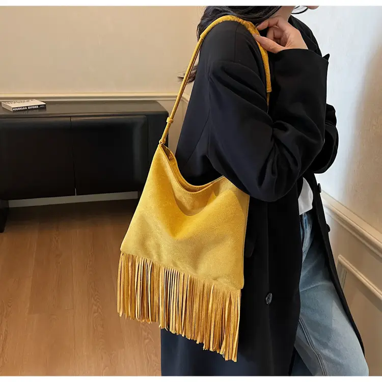 Brown Tassel Shoulder Bag for Women 2025 — feature 20