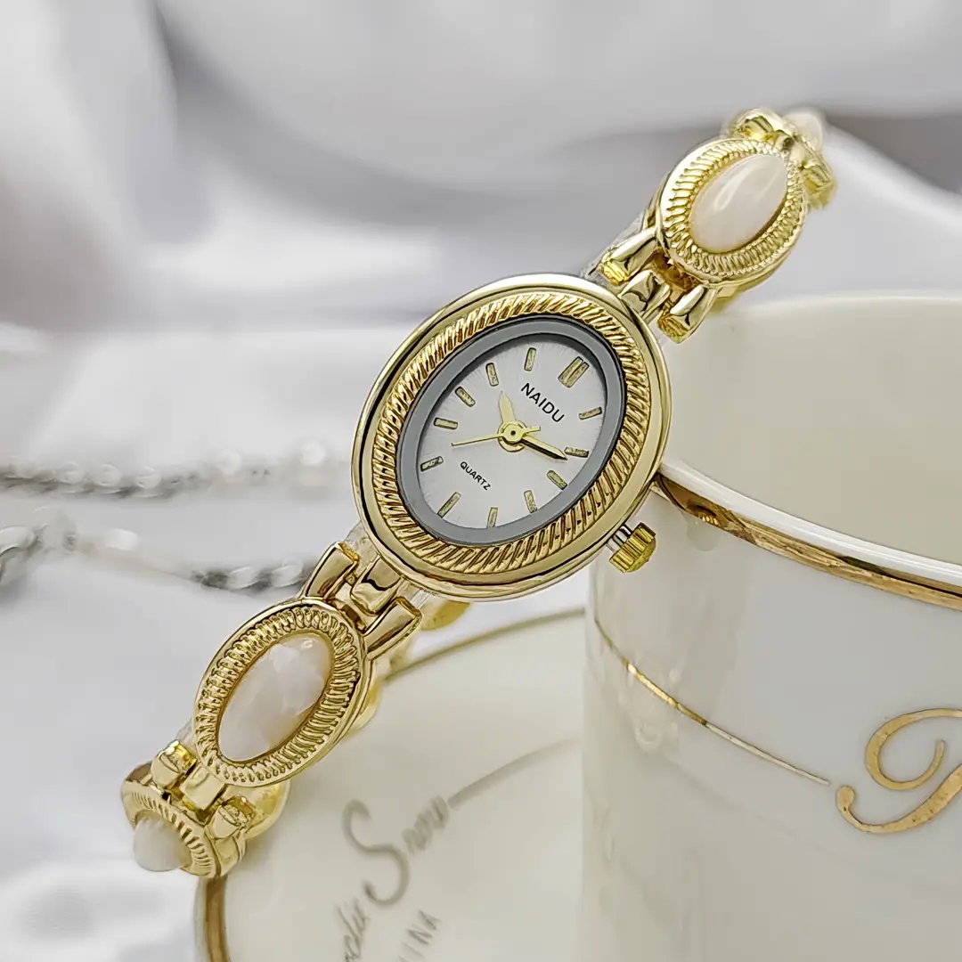 New Colorful Stone Women's Bracelet Watch Korean Version Oval Women's Watch Student Versatile Niche Fashion Gold High-End Sense