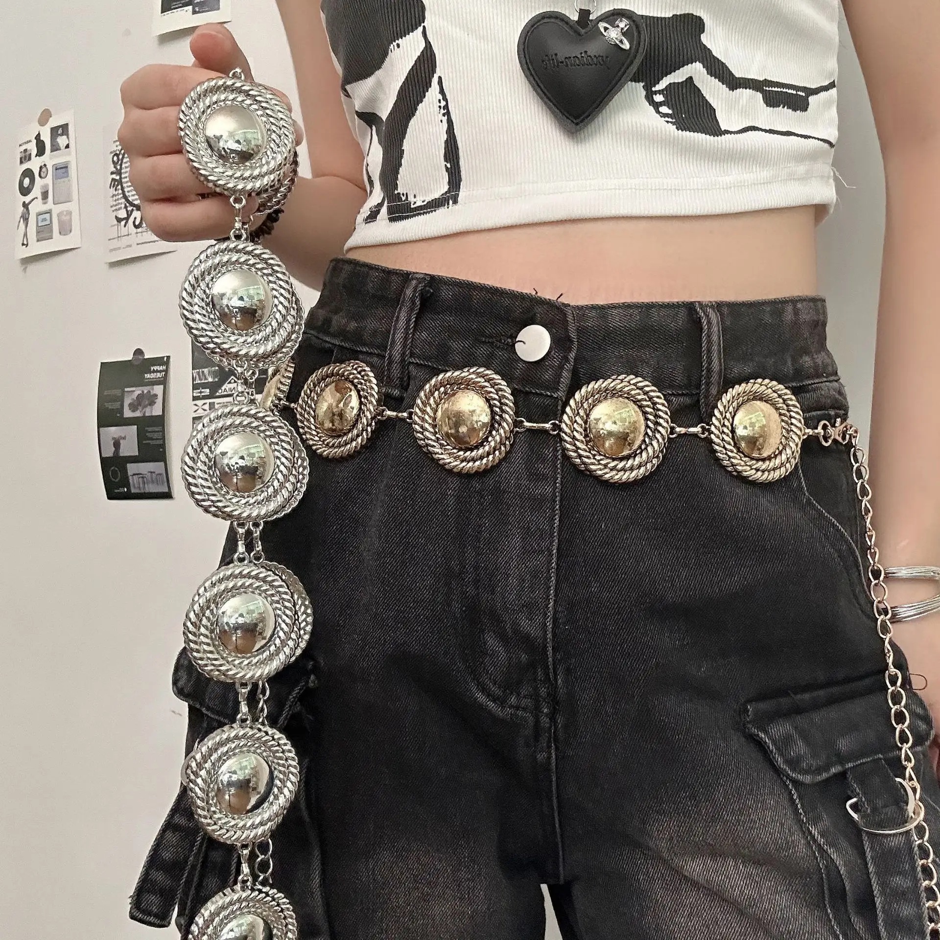 European American Retro Women's Waist Chain Metal Round Decorative Belt — feature 3