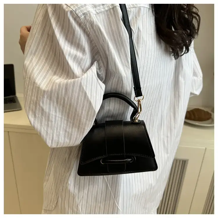 White Mini Crossbody Bag for Women 2025 — feature 17