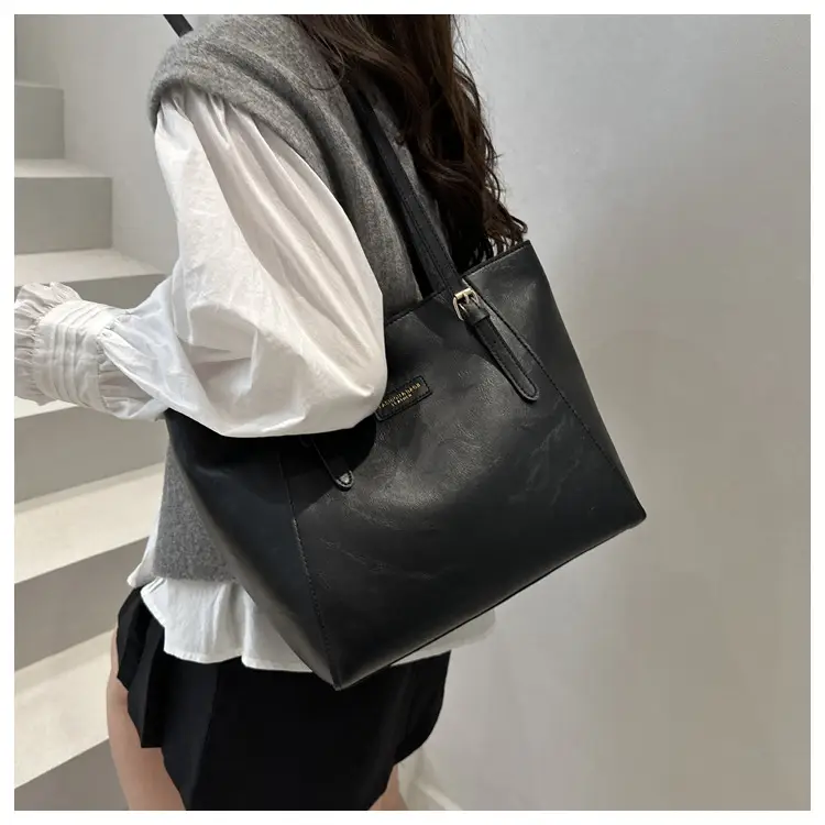Black Korean Style Shoulder Bag for Women 2025 — feature 16