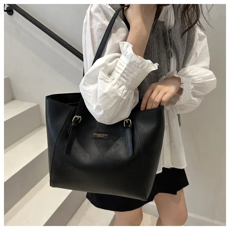 Black Korean Style Shoulder Bag for Women 2025 — feature 17