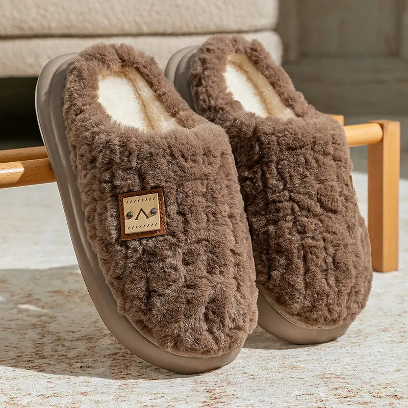 Belt Buckle Plush Cotton Slippers for Men and Couples, Fleece-Lined, Thickened, Warm, Non-Slip, Outdoor Cotton Slippers, Maternity Shoes for Women, Winter