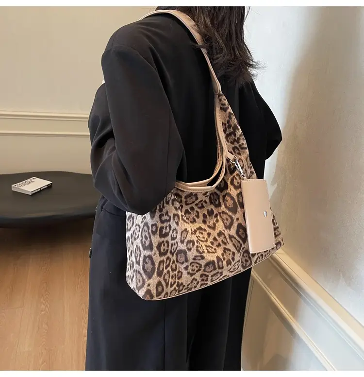 Leopard Print Large Cap Bag for Women 2025 — feature 12