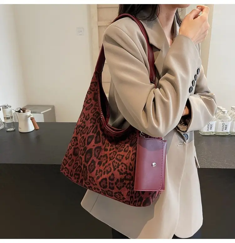Leopard Print Large Cap Bag for Women 2025 — feature 16
