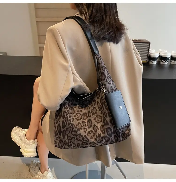 Leopard Print Large Cap Bag for Women 2025 — feature 17