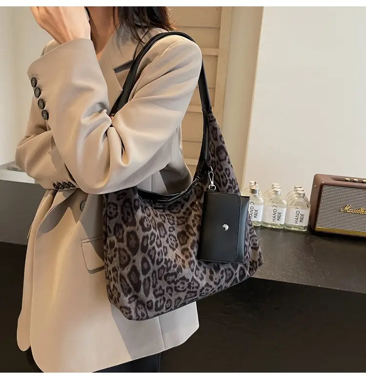 Leopard Print Large Cap Bag for Women 2025 — feature 18