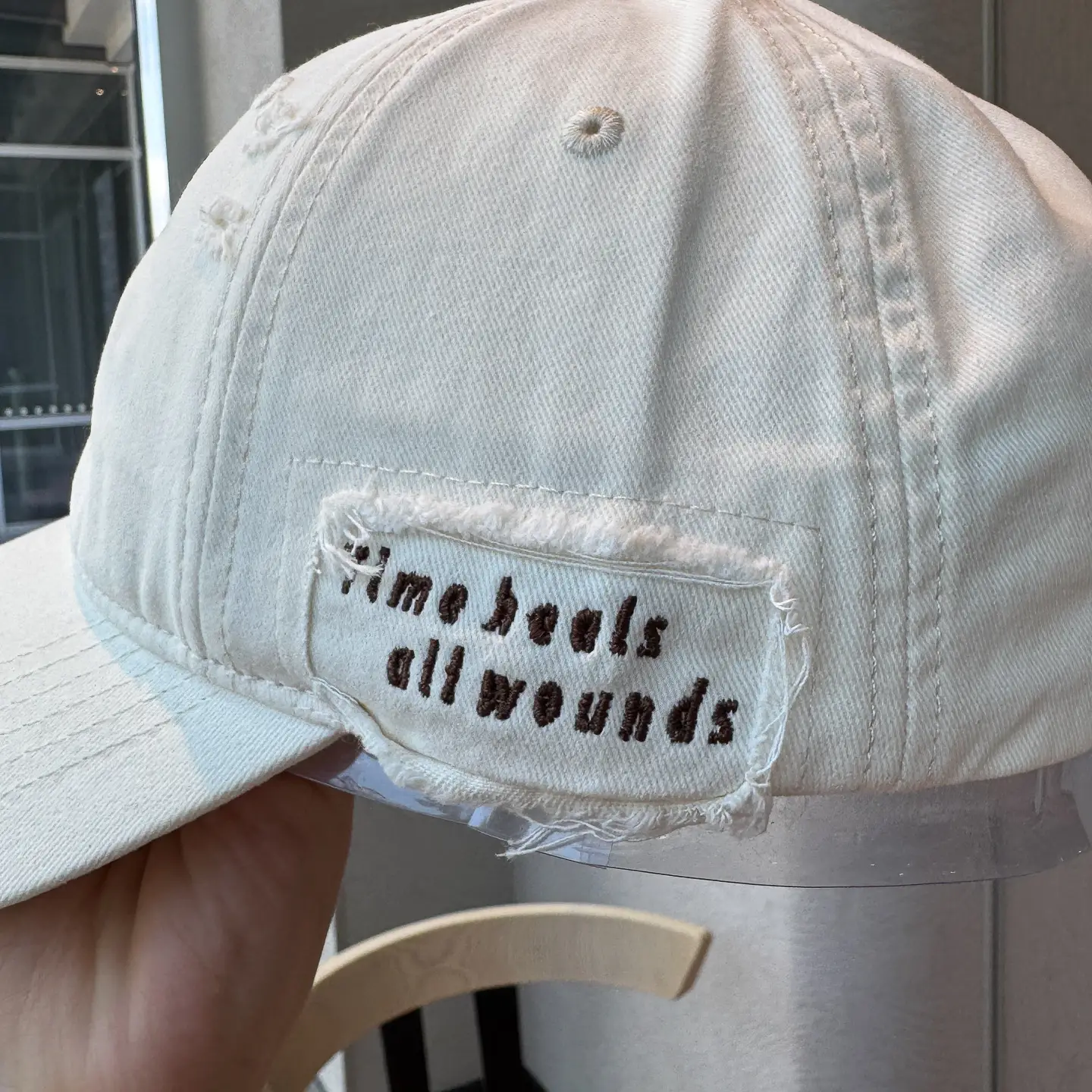 Autumn Distressed Baseball Caps for Women Large Head Wide Brim — feature 17