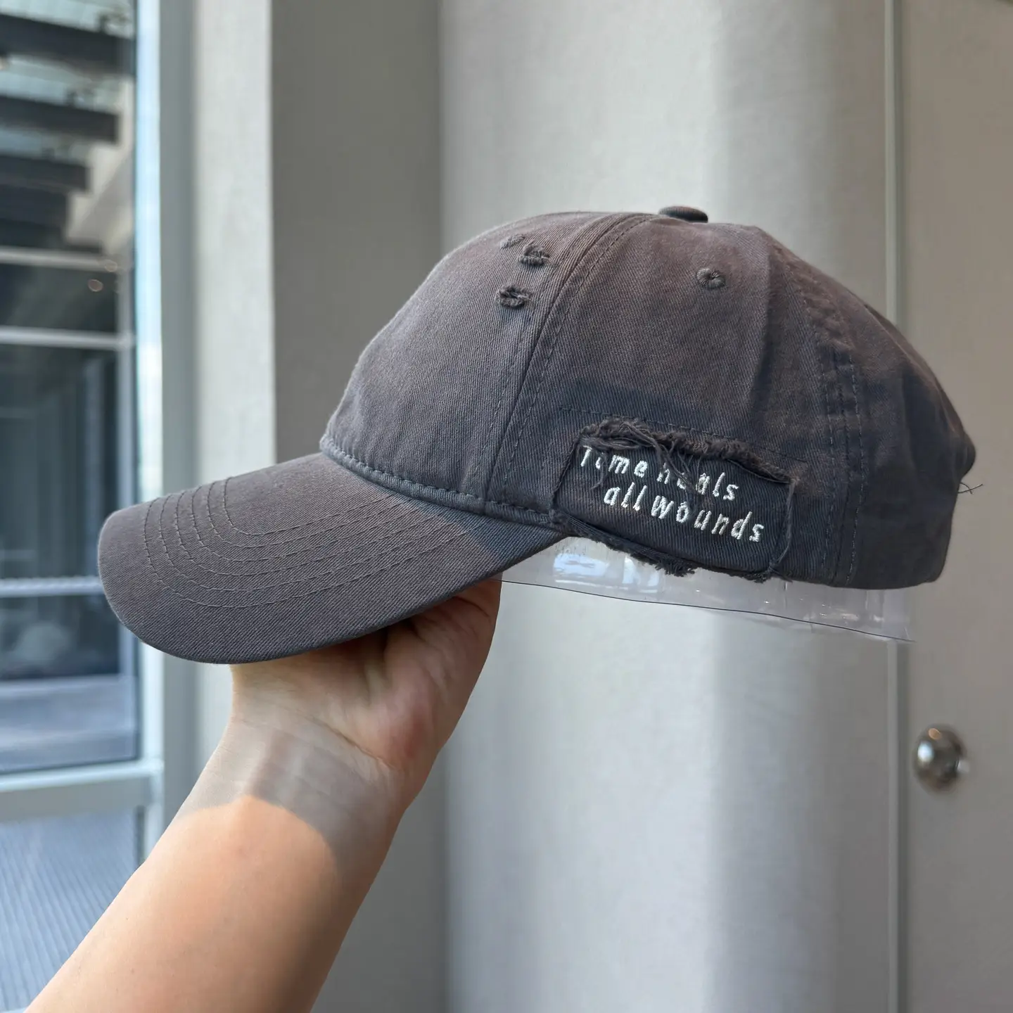 Autumn Distressed Baseball Caps for Women Large Head Wide Brim — feature 25