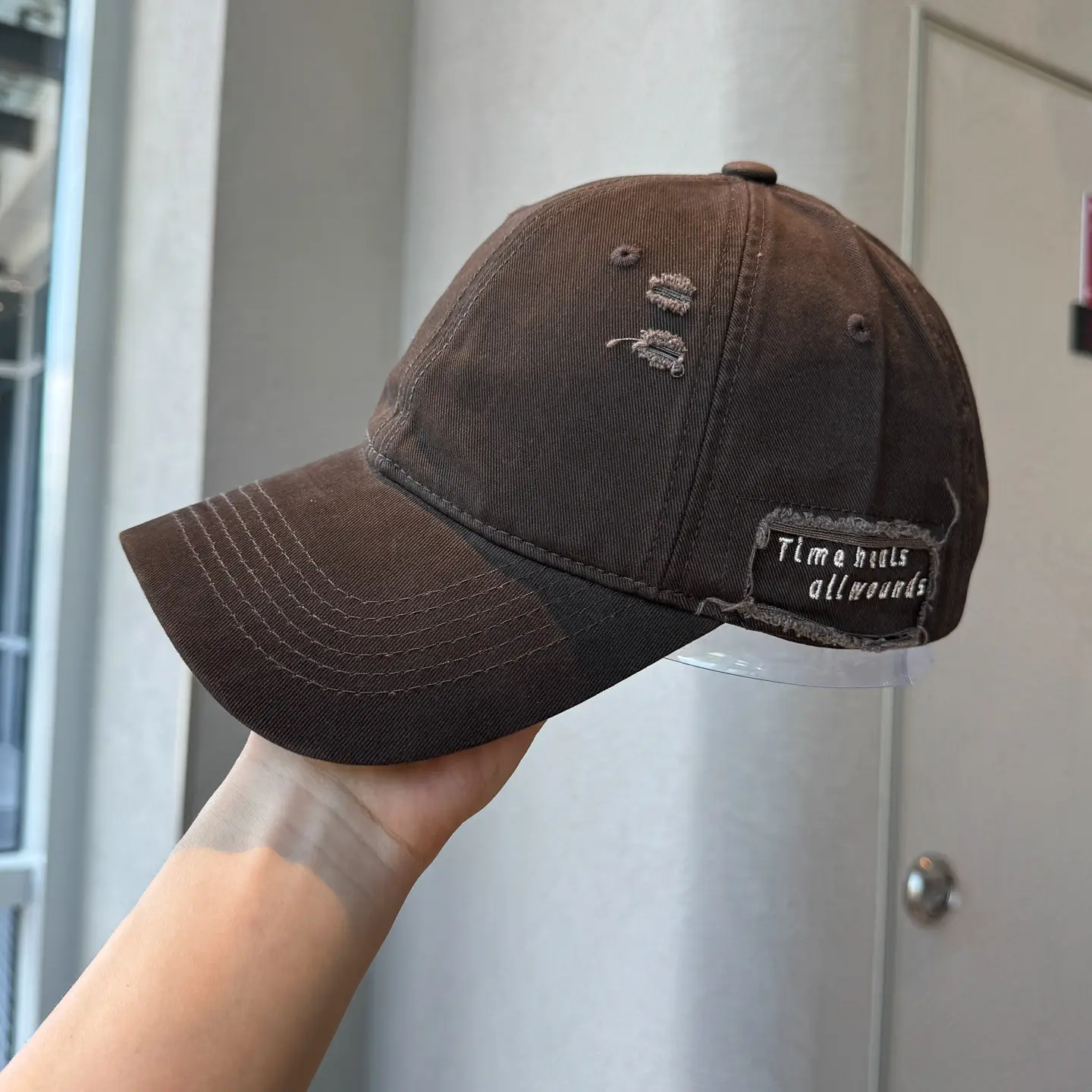 Autumn Distressed Baseball Caps for Women Large Head Wide Brim — feature 36
