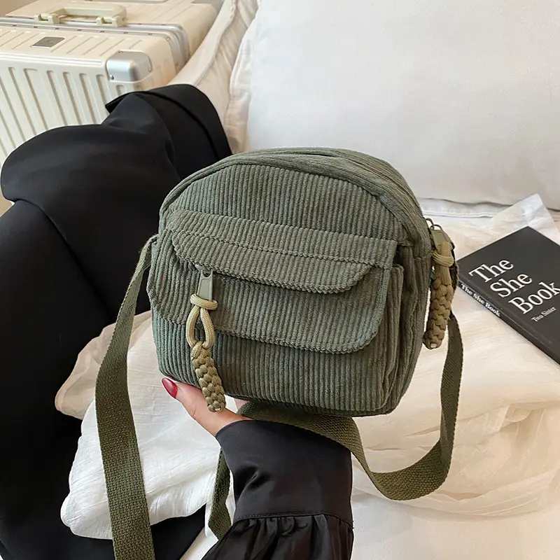 Retro Corduroy Shoulder Bag Green Mobile Phone Carryall - Image 4