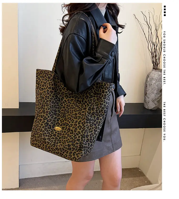 Leopard Print Reversible Shoulder Bag for Women — feature 1