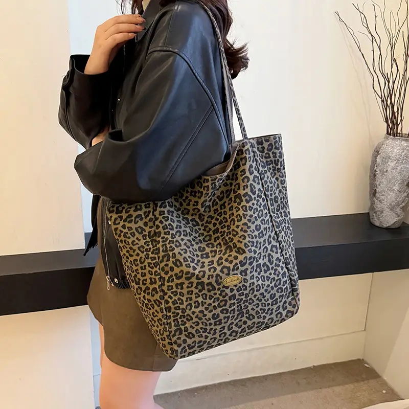 Leopard Print Reversible Shoulder Bag for Women — feature 18