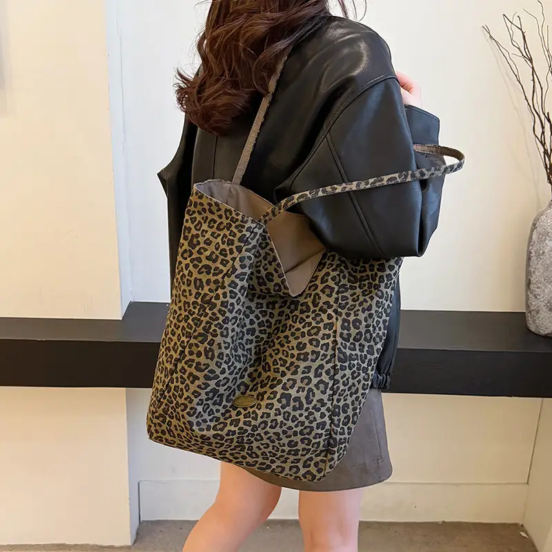 Leopard Print Reversible Shoulder Bag for Women — feature 19