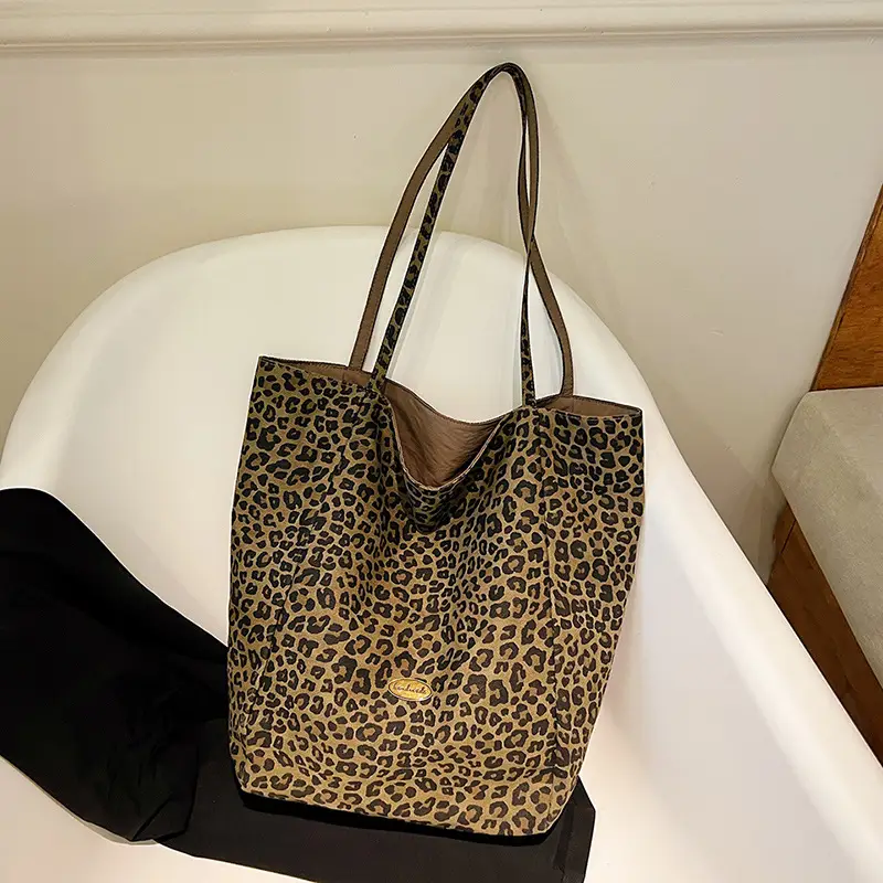 Leopard Print Reversible Shoulder Bag for Women — feature 25