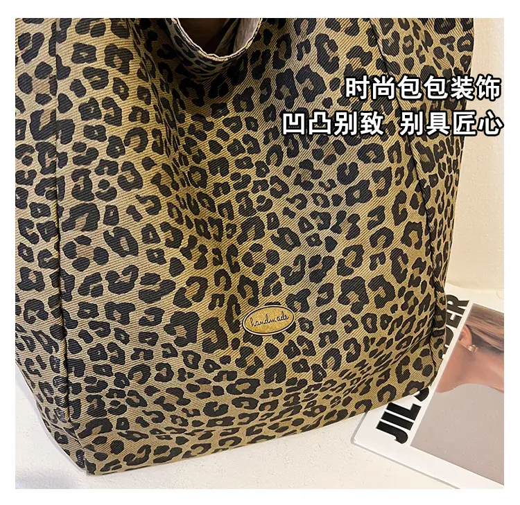 Leopard Print Reversible Shoulder Bag for Women — feature 7