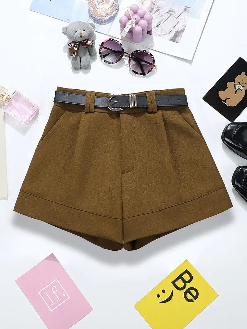 White Curved Shorts with Belt 2025 Autumn Wear - Image 9