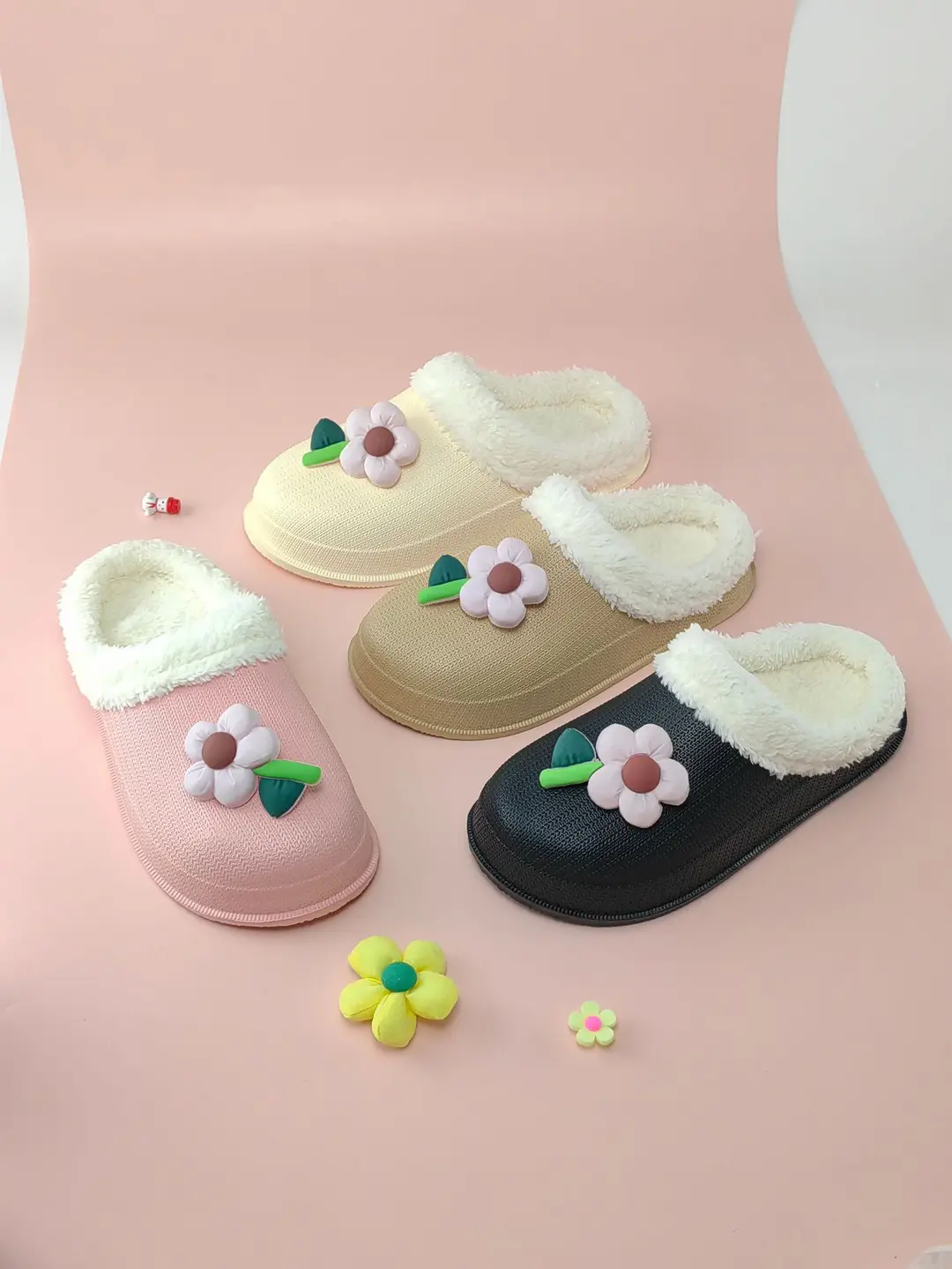 2026 Winter Cotton Slippers for Women Cute and Fun Flower Cartoon Warm Plush Thick-Soled Home Indoor Warm Slippers — feature 1