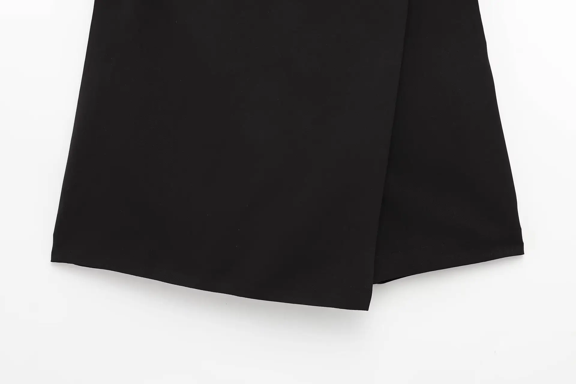 Black Belt with Gold Double Buckle for Women — feature 6