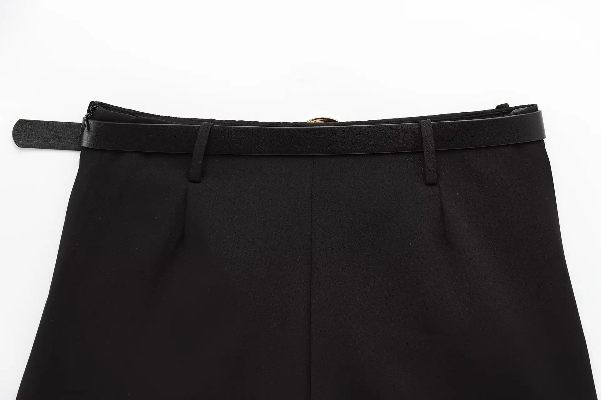 Black Belt with Gold Double Buckle for Women — feature 9