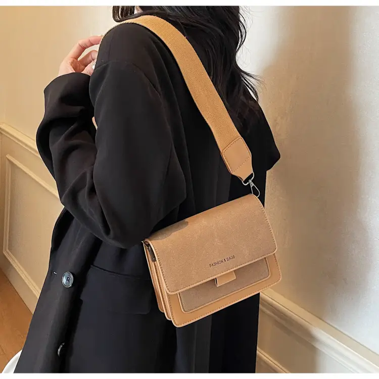 Women's Tan Leather Shoulder Crossbody Bag 2026 — feature 15