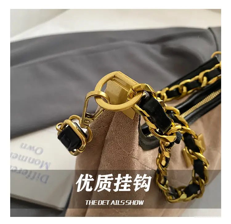 Retro Frosted Rhombus Chain Shoulder Bag for Women — feature 13