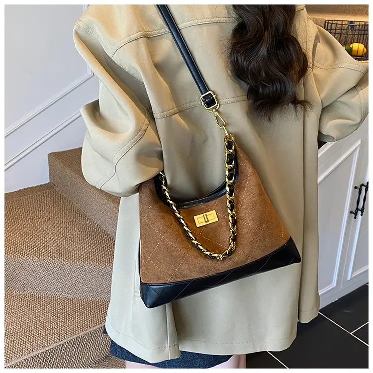 Retro Frosted Rhombus Chain Shoulder Bag for Women — feature 22