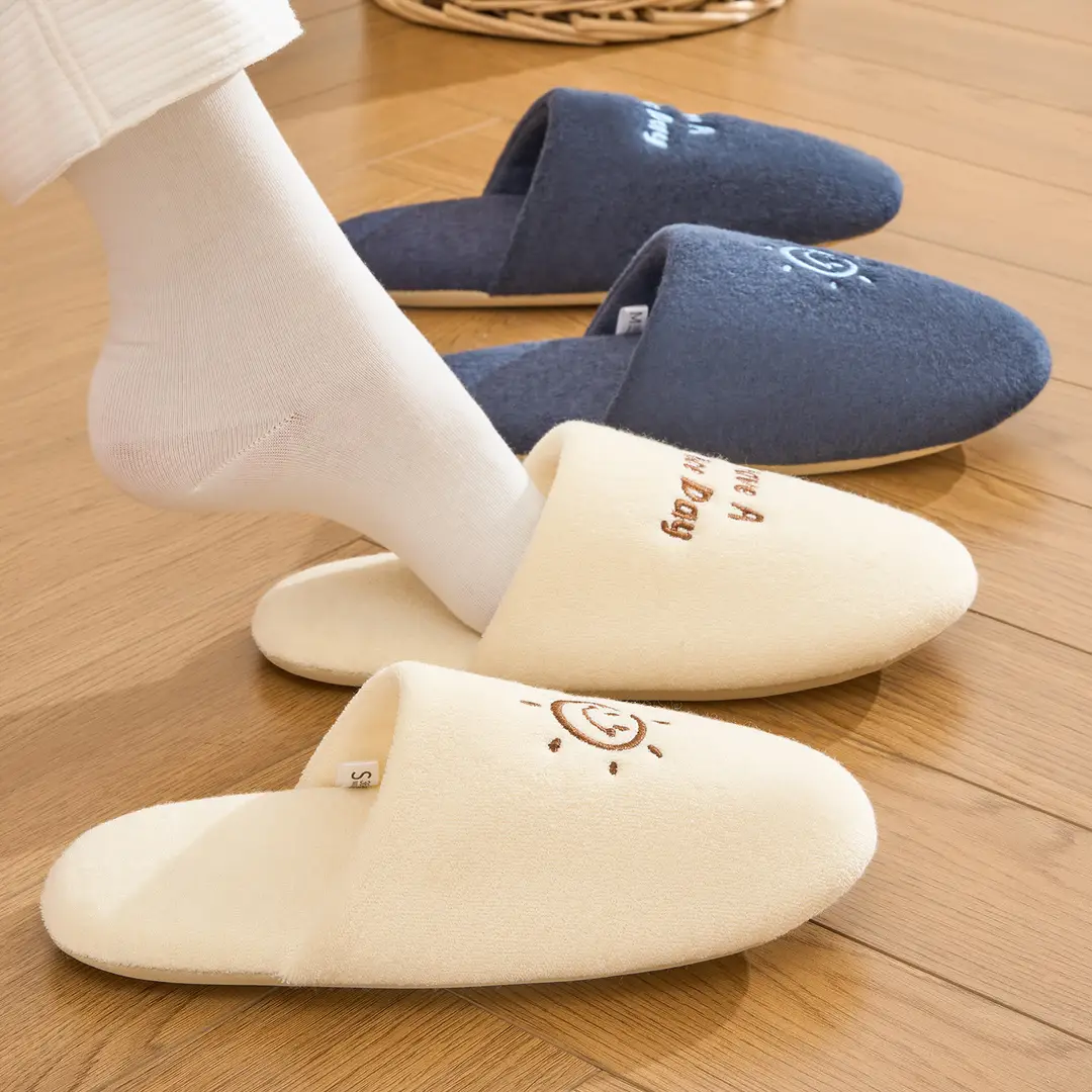 Adult Home Soft-Soled Slippers for Men 2025 New Spring & Fall Indoor Home Four-Season Slippers for Women Winter and Summer - Image 8