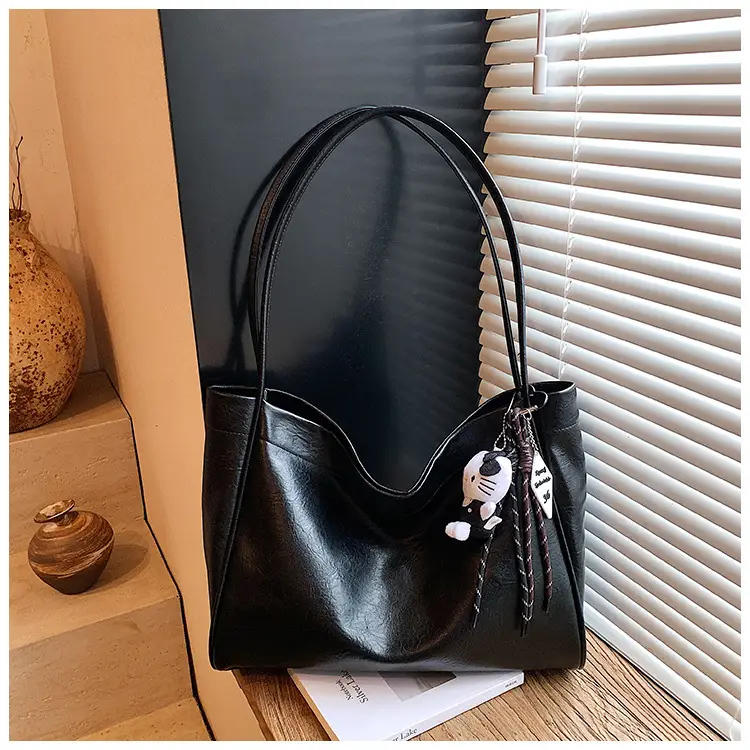 Women's Large Capacity Soft Leather Shoulder Bag with Clear Handle — feature 26