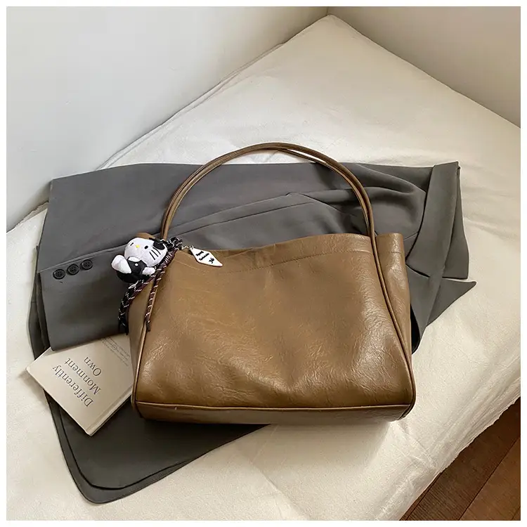 Women's Large Capacity Soft Leather Shoulder Bag with Clear Handle - Image 4