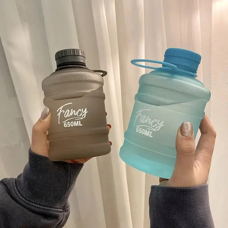 Colorful Simple Water Cup, High-Looking, Large-Capacity Ton Bucket Cup, Portable Plastic Cup, Portable Milk Tea Kettle