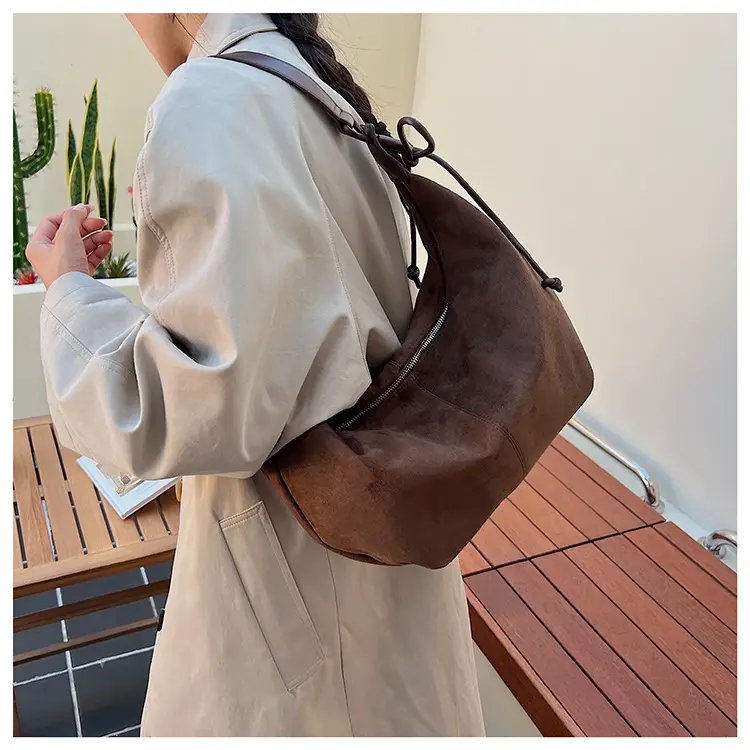 Retro Frosted Women's Large Shoulder Bag Brown — feature 27