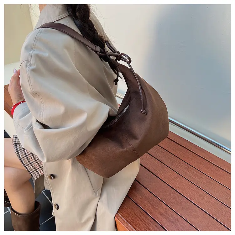 Retro Frosted Women's Large Shoulder Bag Brown — feature 29